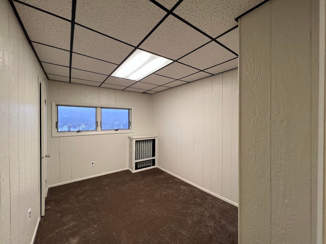 Building Photo - 304 Marie St