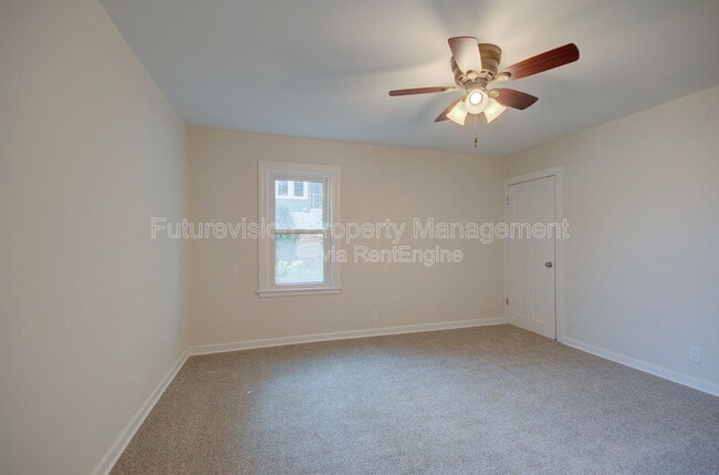 Building Photo - 1302 S State St