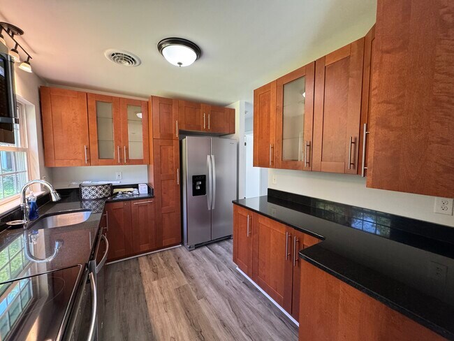 Building Photo - 78 Bonita Dr