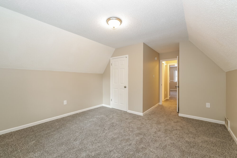 Building Photo - 8163 Cairn Dr