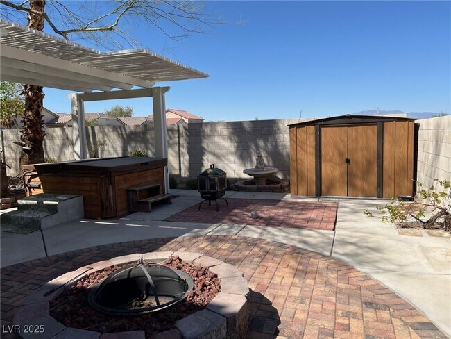 Building Photo - 8640 Castle Hill Ave