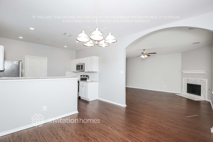 Building Photo - 11900 Brown Fox Dr