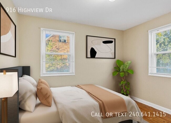 Building Photo - 916 Highview Dr