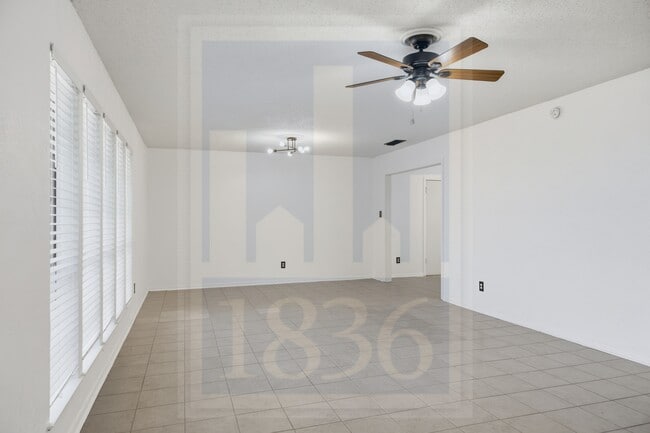 Building Photo - 609 Carlos G Parker Blvd NW