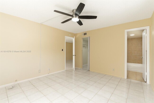 Building Photo - 7900 S Colony Cir