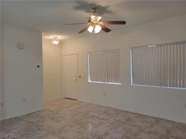 Building Photo - 2053 Jade Creek St