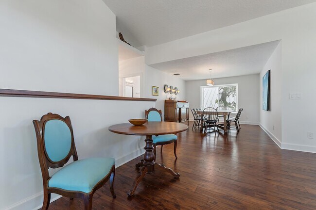 Building Photo - 3463 Canal Ct