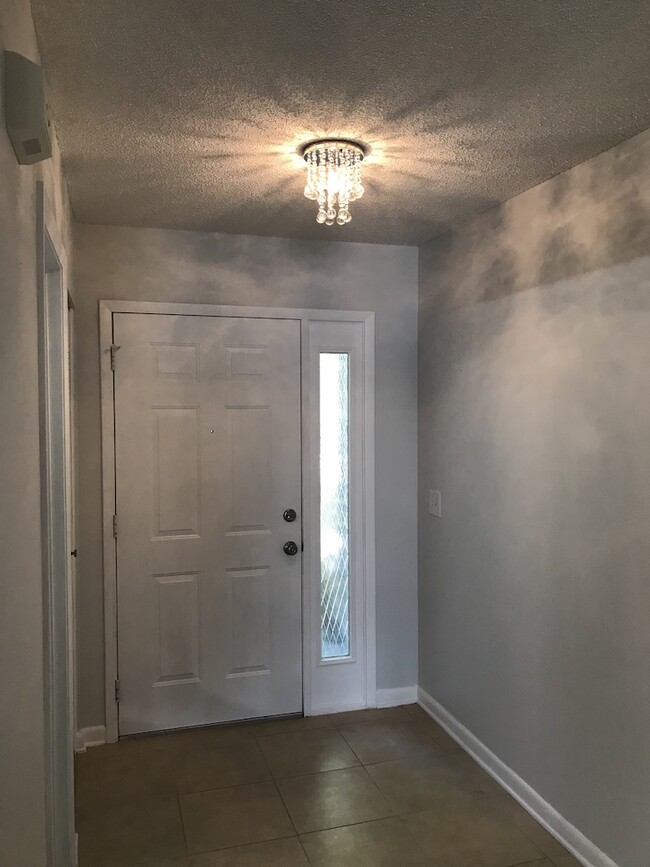 Building Photo - 610 Orange Blossom Dr