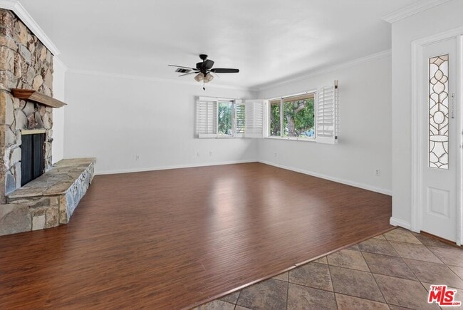 Building Photo - 626 Jamestown Rd