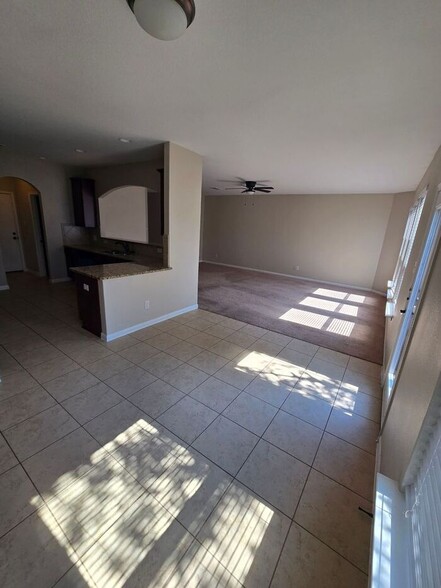 Building Photo - 1745 Amy Dr