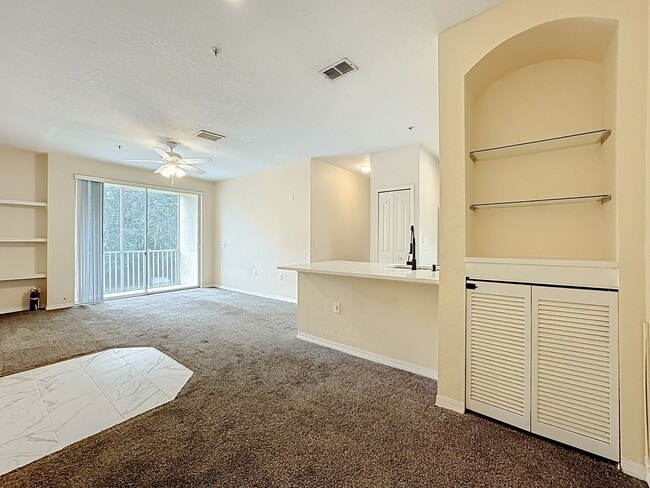 Building Photo - NEWLY RENOVATED 2-Bdrm Condo in Visconti's...
