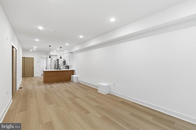 Building Photo - 2223 N 22nd St