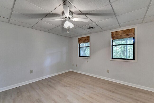 Building Photo - 5100 Forest Mist Dr