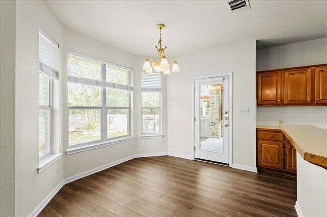 Building Photo - 3112 Burks Ln