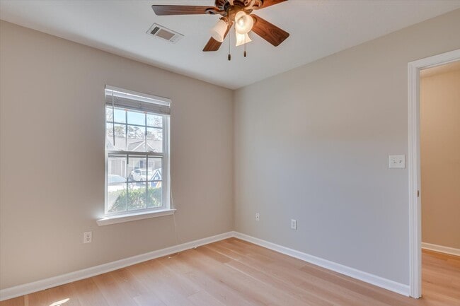 Building Photo - 1206 Bison Way