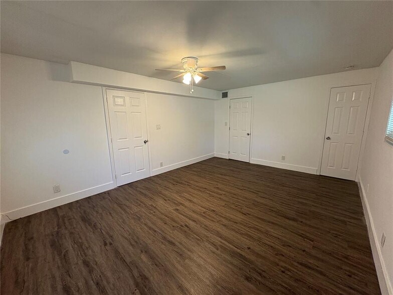 Building Photo - 1741 NE 52nd St