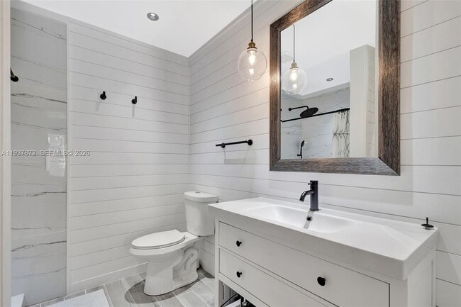 Building Photo - 83 Ironwood Way N