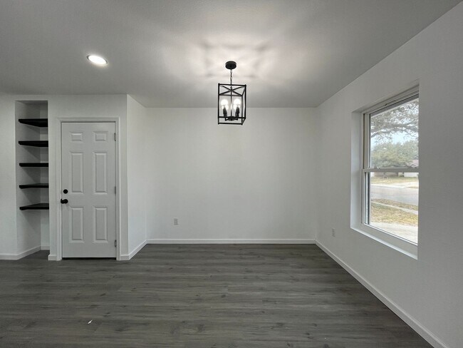 Building Photo - Award Winning Flour Bluff School District!!