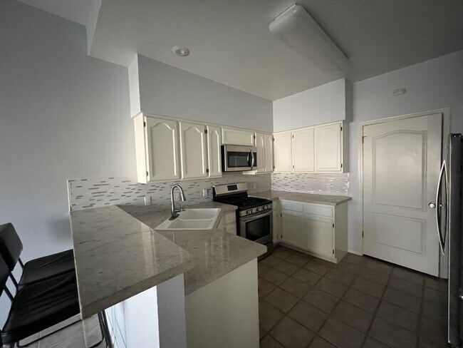 Building Photo - 510 Shiloh Dr
