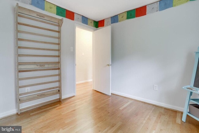 Building Photo - 8805 Menard Ct