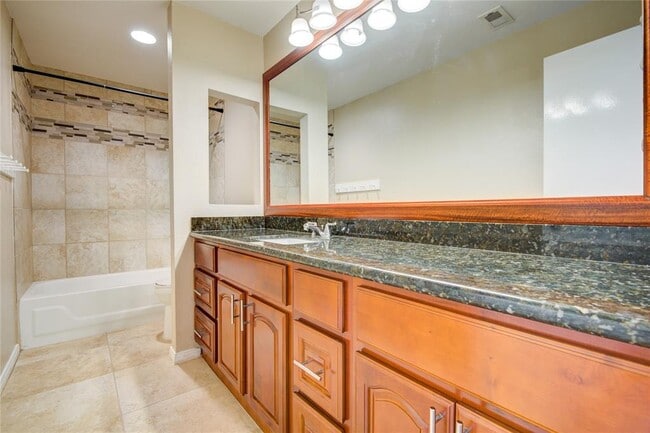 Building Photo - 4144 Greystone Way