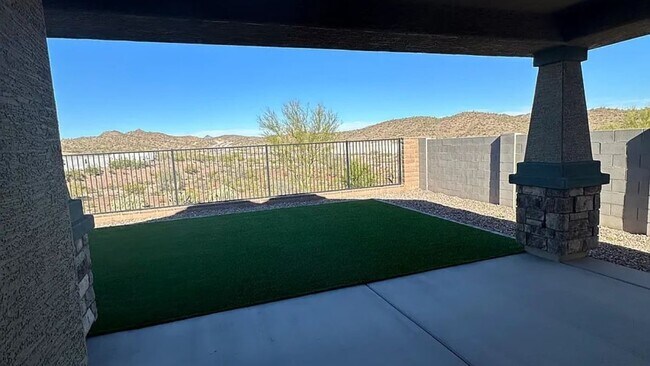 Building Photo - Beautiful Vistancia Home