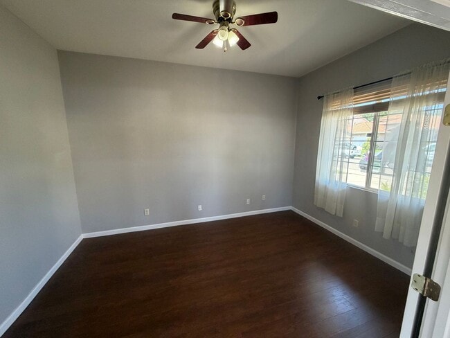 Building Photo - 3 bedroom + office | 2 bathroom | Single family home