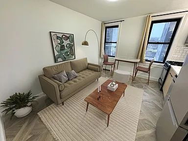 Building Photo - "Chic 1-Bedroom Retreat in Vibrant Williamsburg – Your Perfect Urban Oasis!"