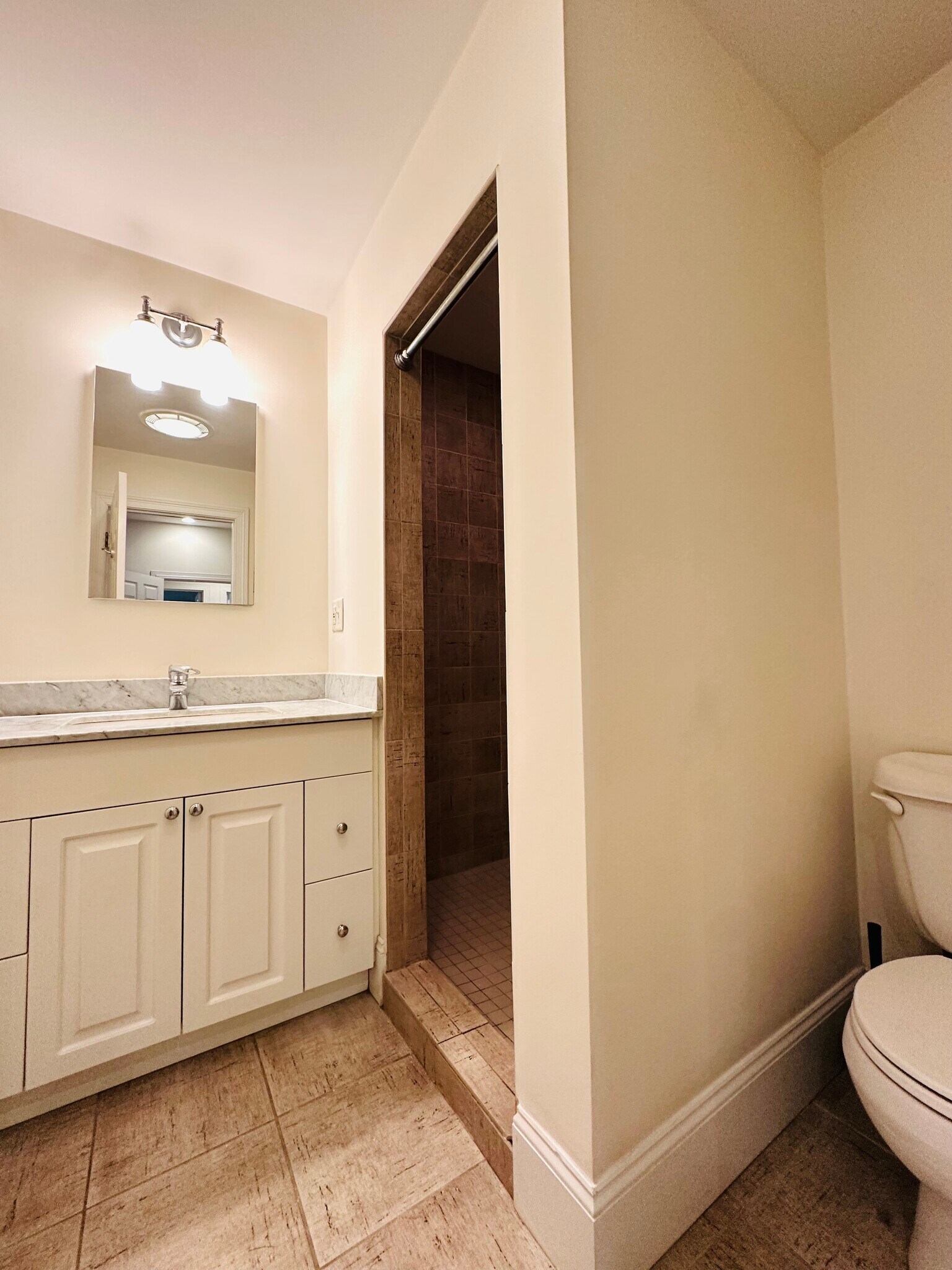 Building Photo - 10 Selkirk Rd