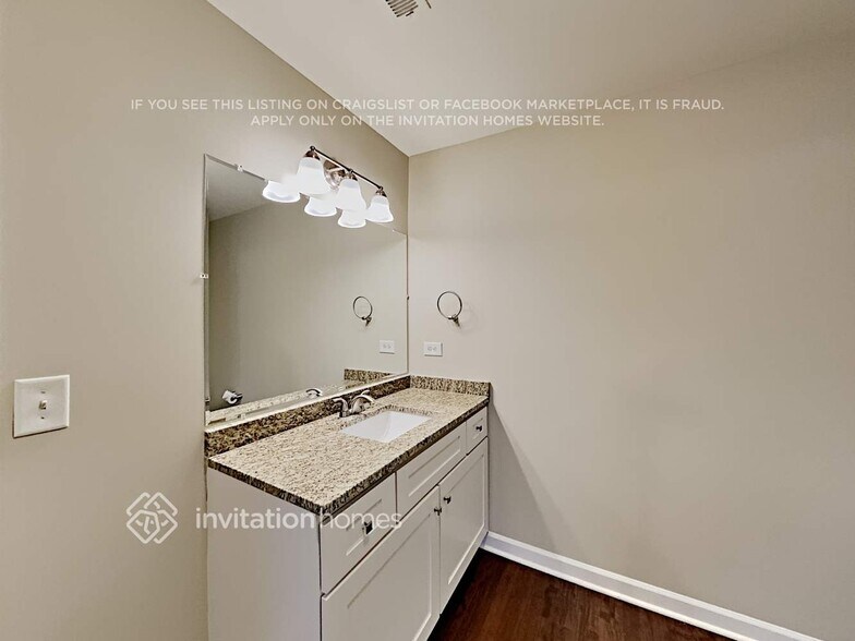 Building Photo - 886 Anchor Way NE