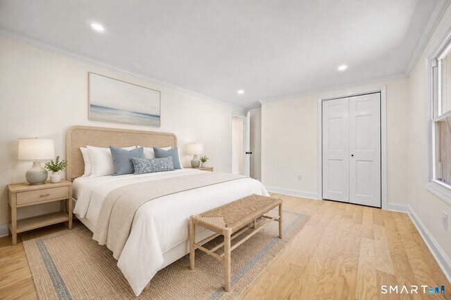 Building Photo - 22 Carrona Dr