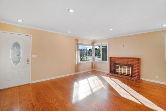 Building Photo - 663 Los Padres Blvd