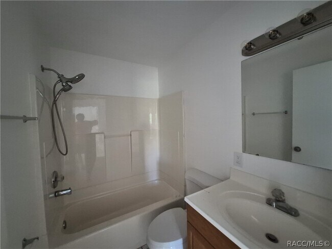 Building Photo - 41 S Lincoln Ave