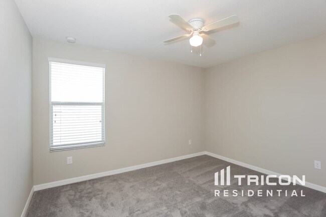 Building Photo - 2012 Broad Winged Hawk Dr