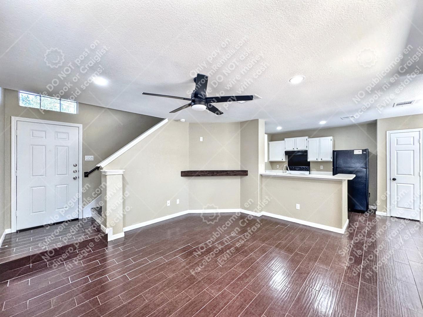 Building Photo - 833 Sagewood Trail
