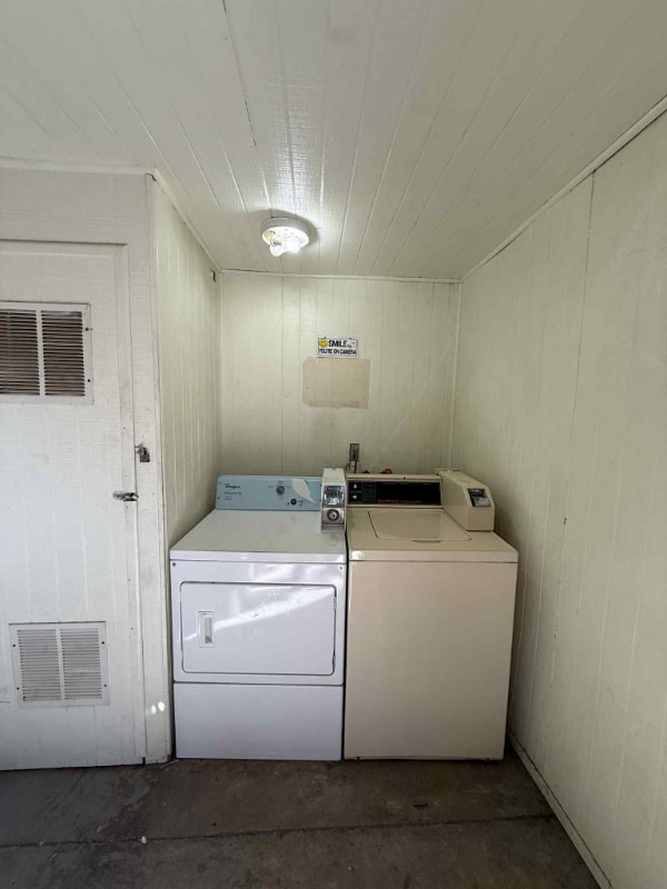 Building Photo - 5425 E 30th St