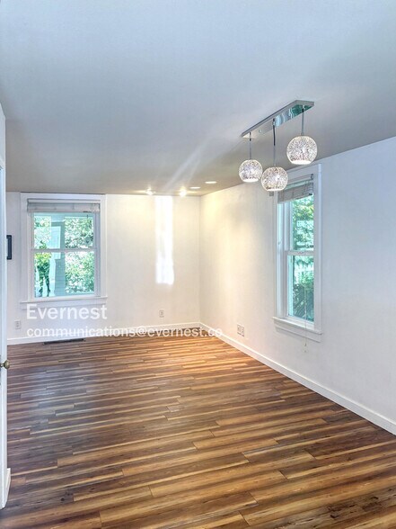 Building Photo - 10824 53rd Ave S