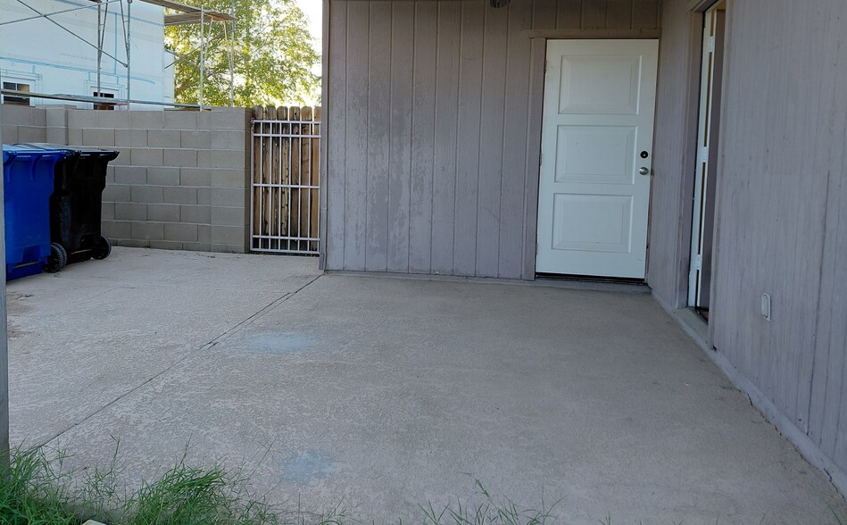 Back Patio - 1943 S Alta Vista Cir