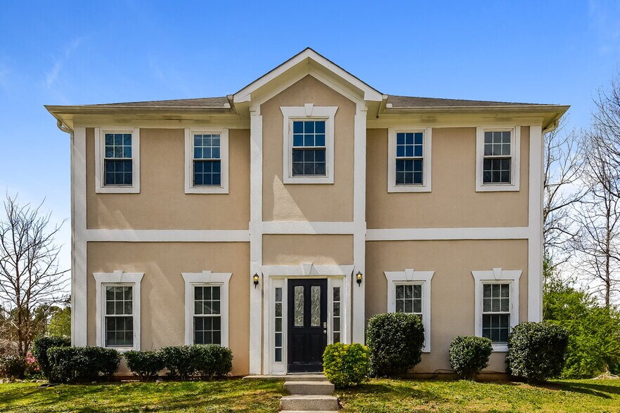 Primary Photo - 3443 Oaktree Way