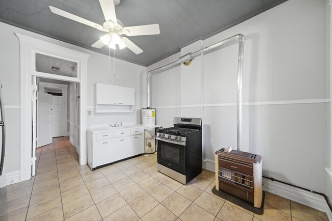 Building Photo - 1838 S Ashland Ave