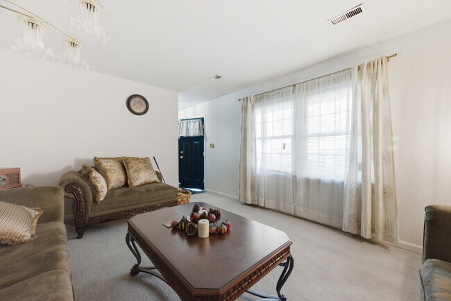 Building Photo - 205 Orkney Pl