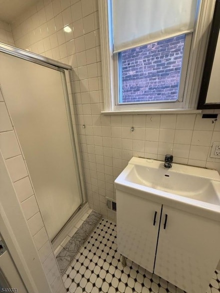 Building Photo - 148 Franklin Ave