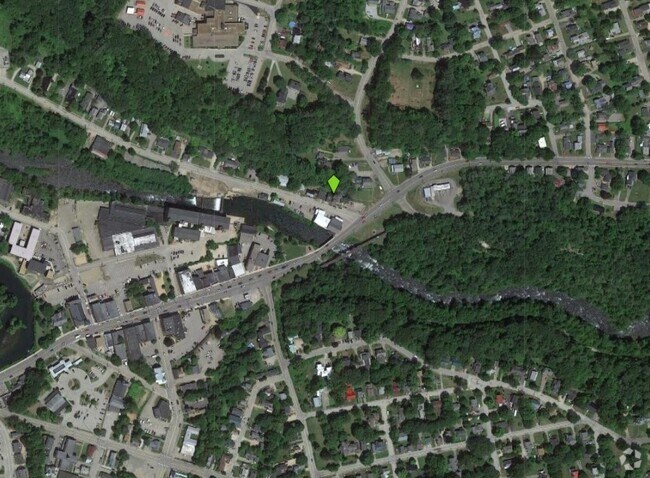 Primary Photo - 11 E Bow St