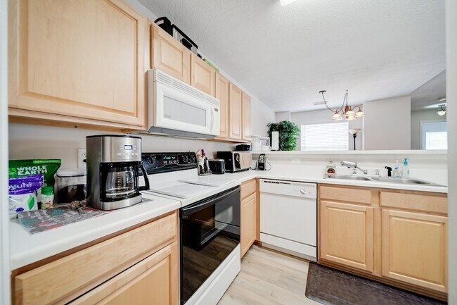 Building Photo - 359 Bonita Pkwy