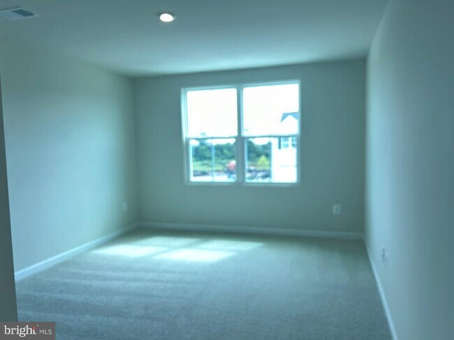 Building Photo - 3020 Silver Birch Ln