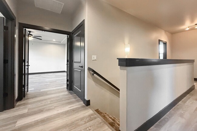 Building Photo - Beautiful 4-Bedroom House with Large Backy...