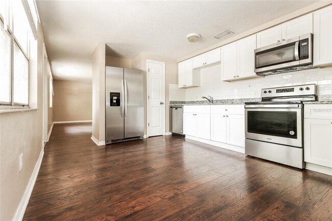 Building Photo - 6425 Pueblo Ave