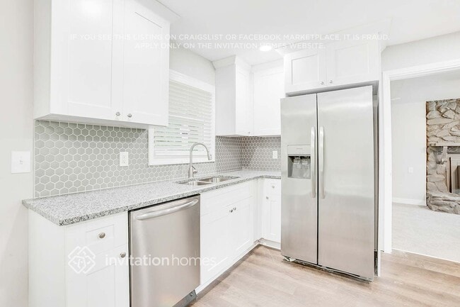 Building Photo - 3237 Tulip Dr