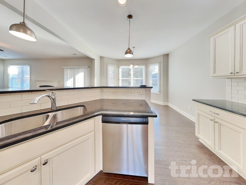 Building Photo - 30 Prospectus Ln