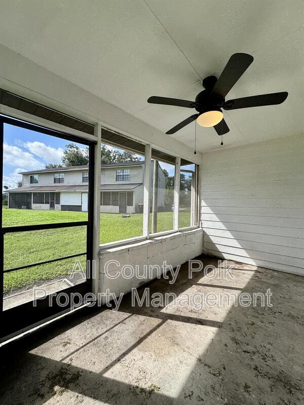 Building Photo - 1415 Ridge Lake Ct